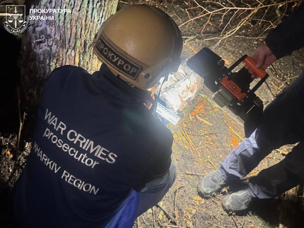 Вночі РФ вдарила по Харкову КАБами та безпілотниками, є постраждалі.