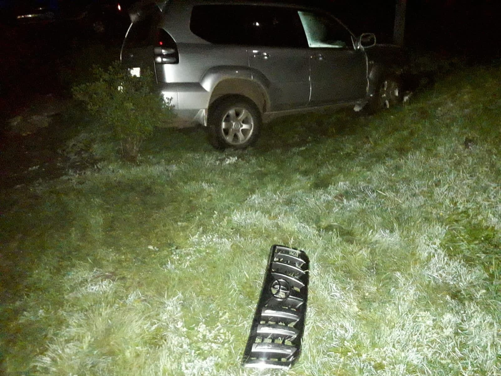 Під Харковом перекинувся Toyota Cruiser із пасажирами.