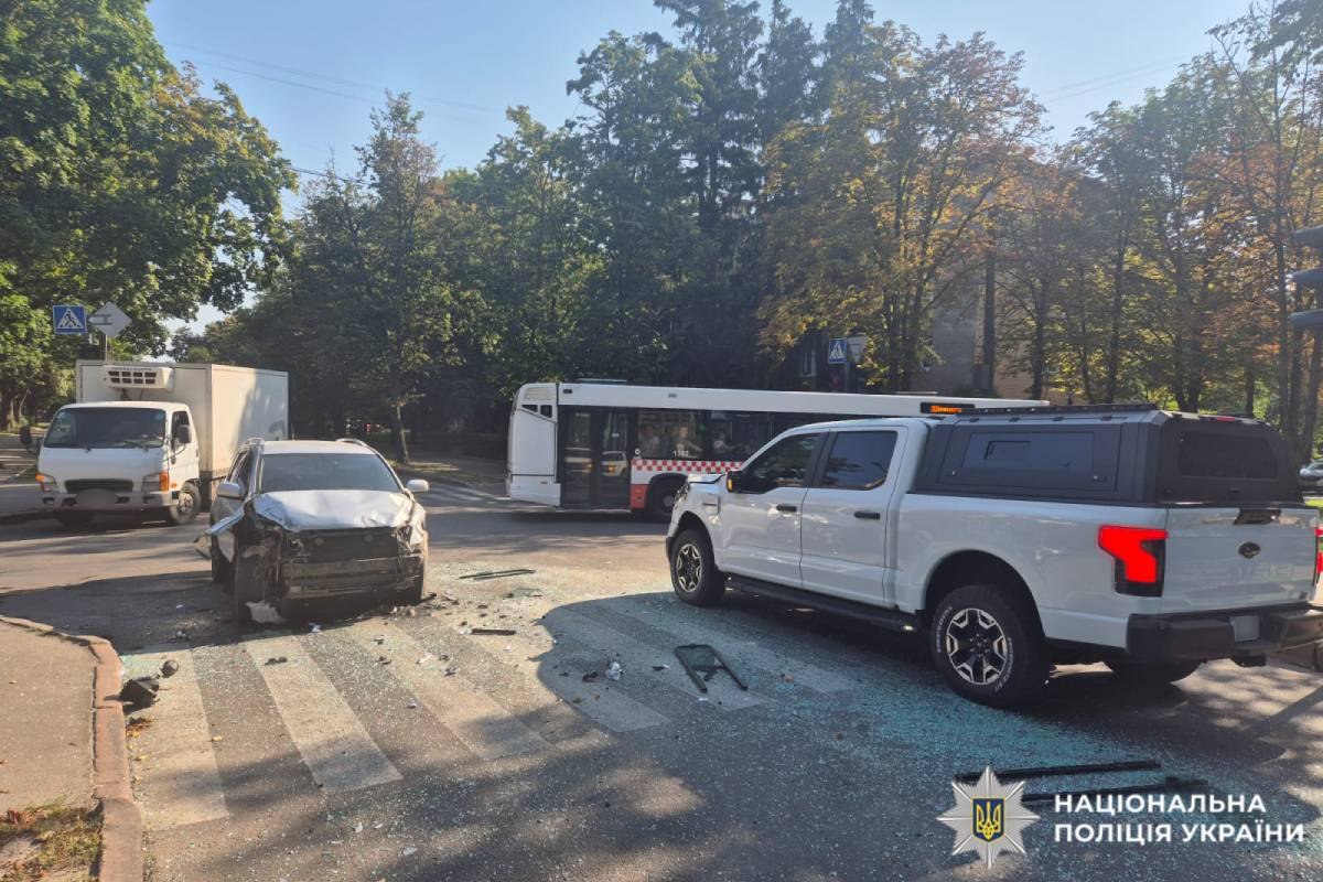 Девять пострадавших: в Харькове произошло ДТП с участием маршрутки.