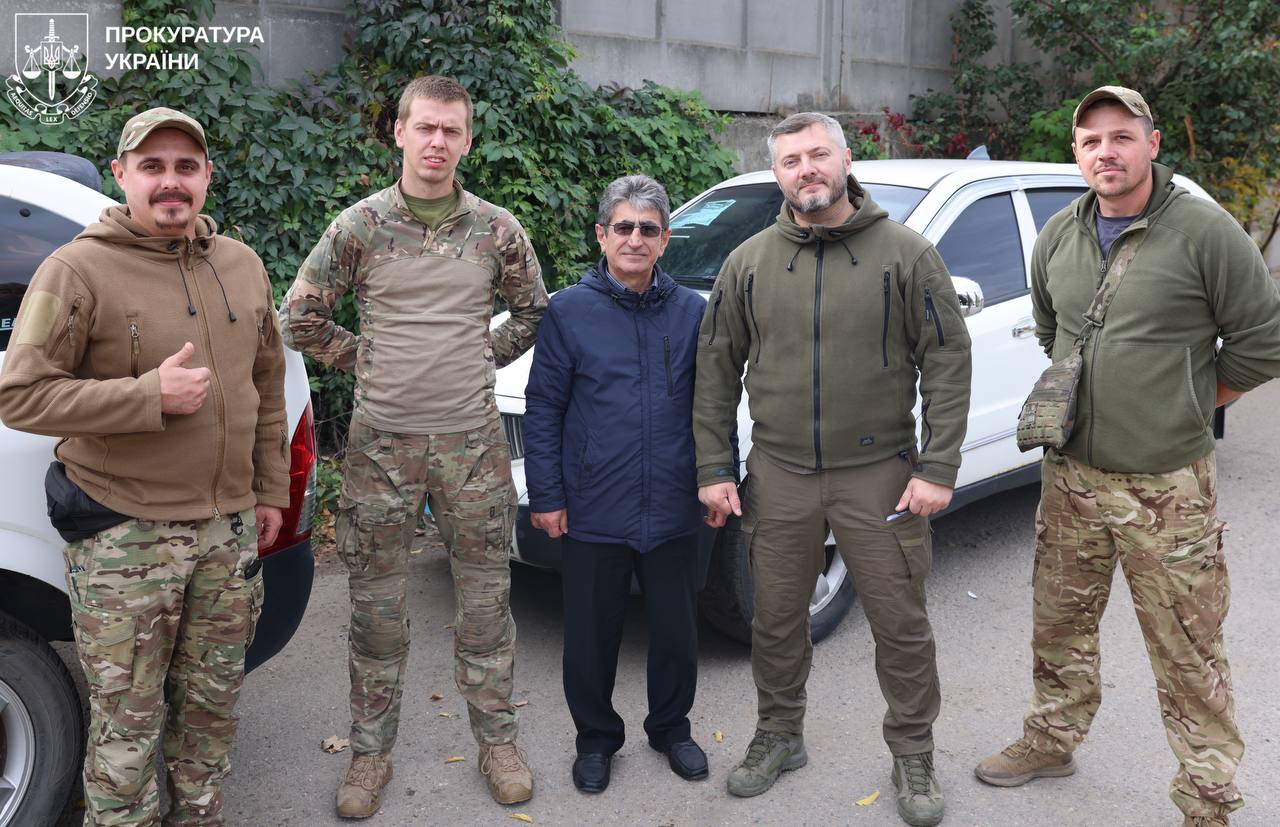 В Харькове арестованные автомобили передали военным.