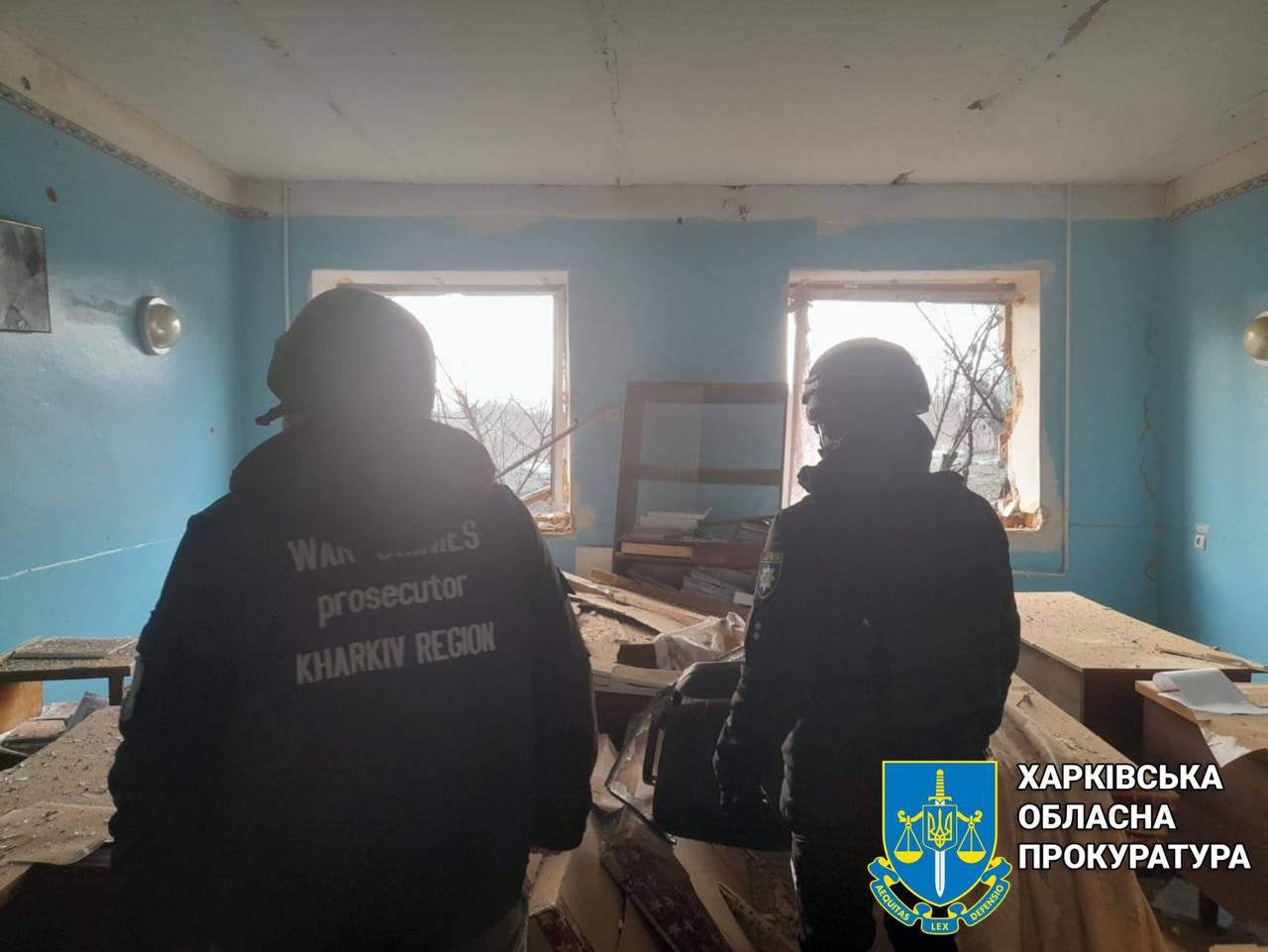 Росіяни скинули авіабомби на лікарню у Харківській області.