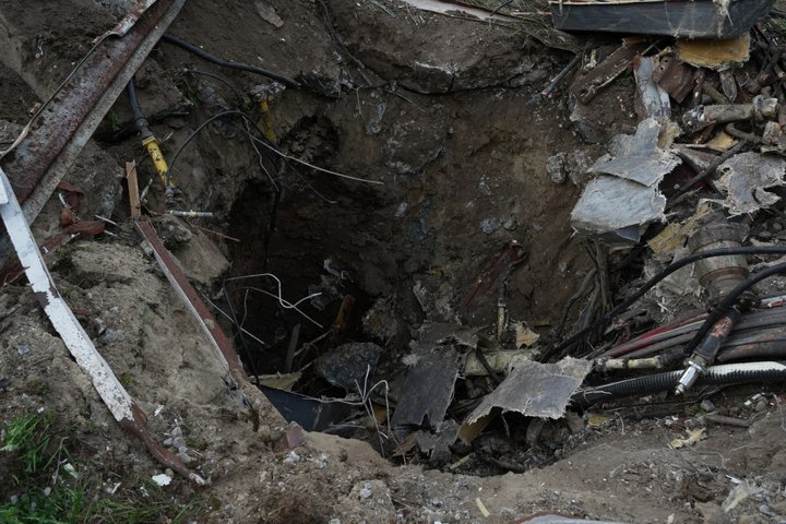 Россияне ударили по харьковской телевышке — фото, видео.