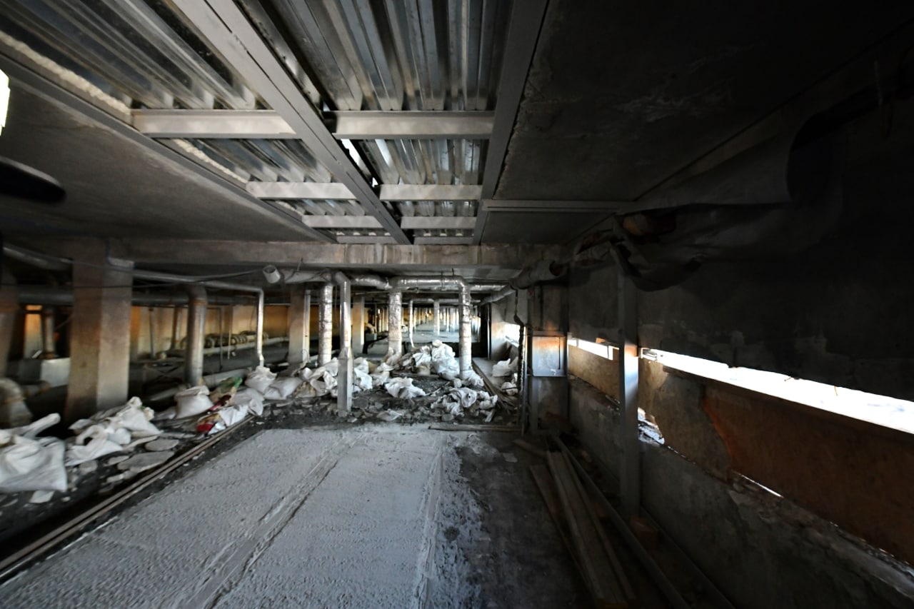 В Харькове ремонтируют разрушенную российскими обстрелами больницу фото 6 5