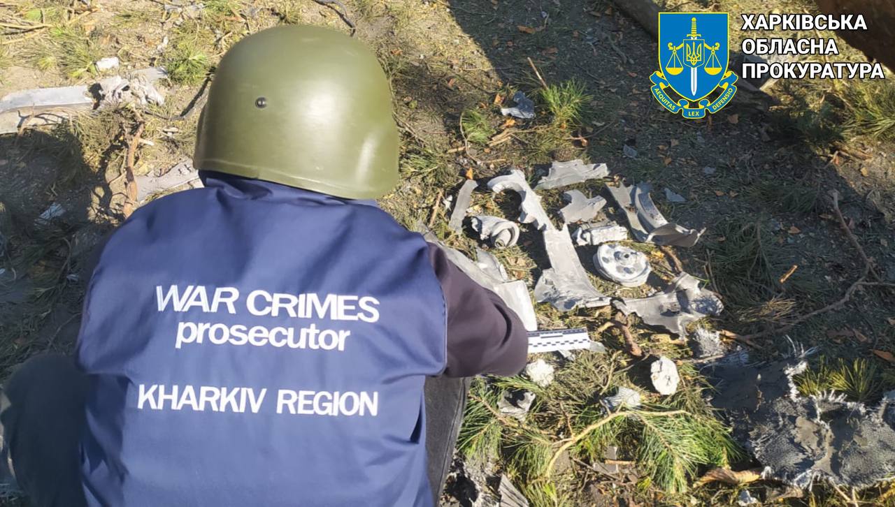 РФ завдали ракетних ударів по базі відпочинку під Харковом.