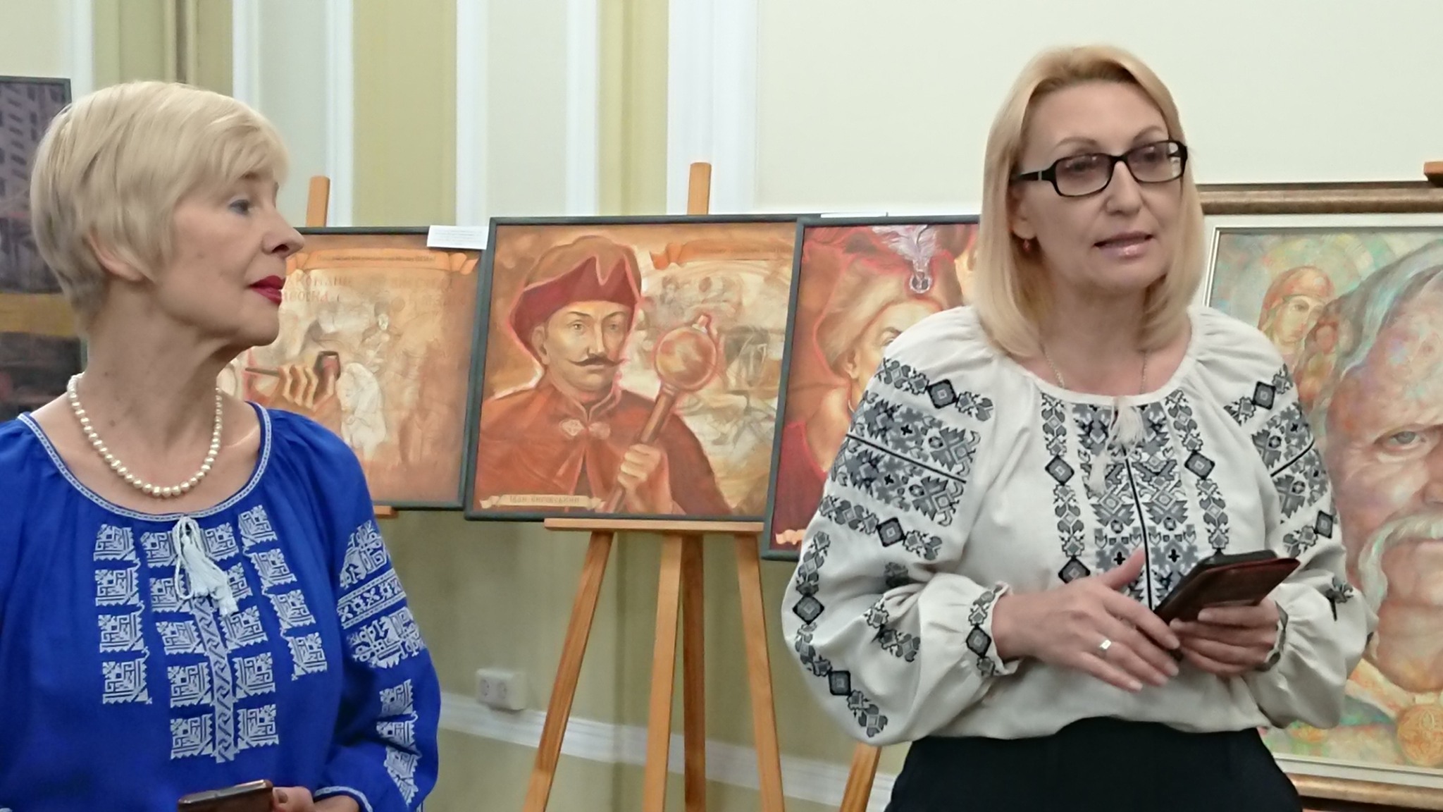 "Terra Cosaccorum": в Харькове открылась выставка арт-объектов, посвященных украинскому рыцарству.