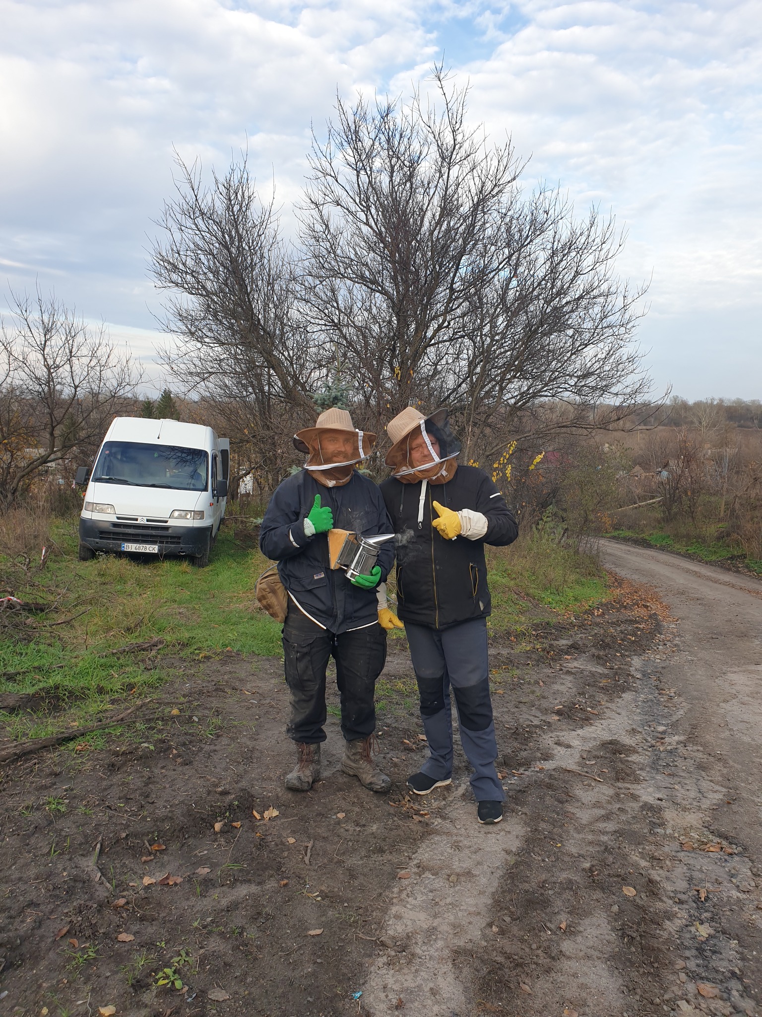 Бджіл із Харківської області евакуювали під Львів.