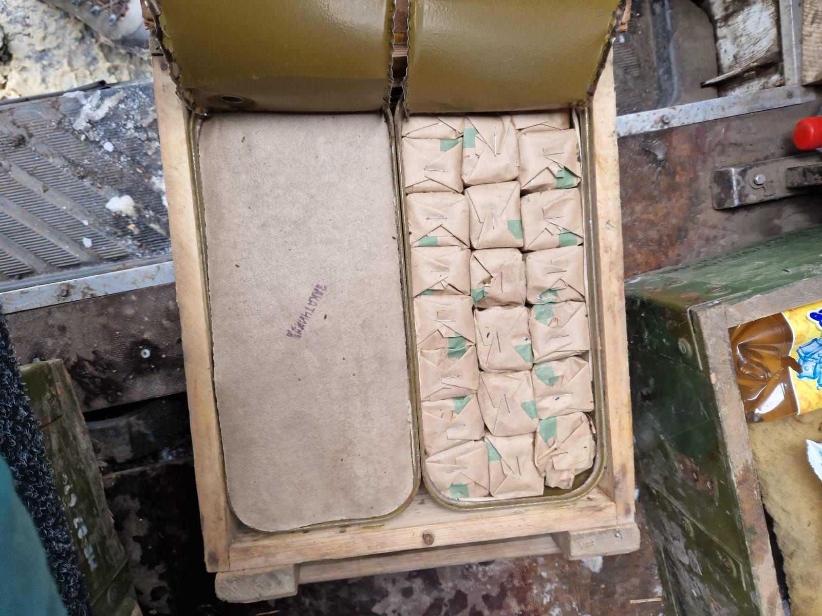 Під час в'їзду до Харкова на блокпостах затримали кілька автомобілів із гранатами.