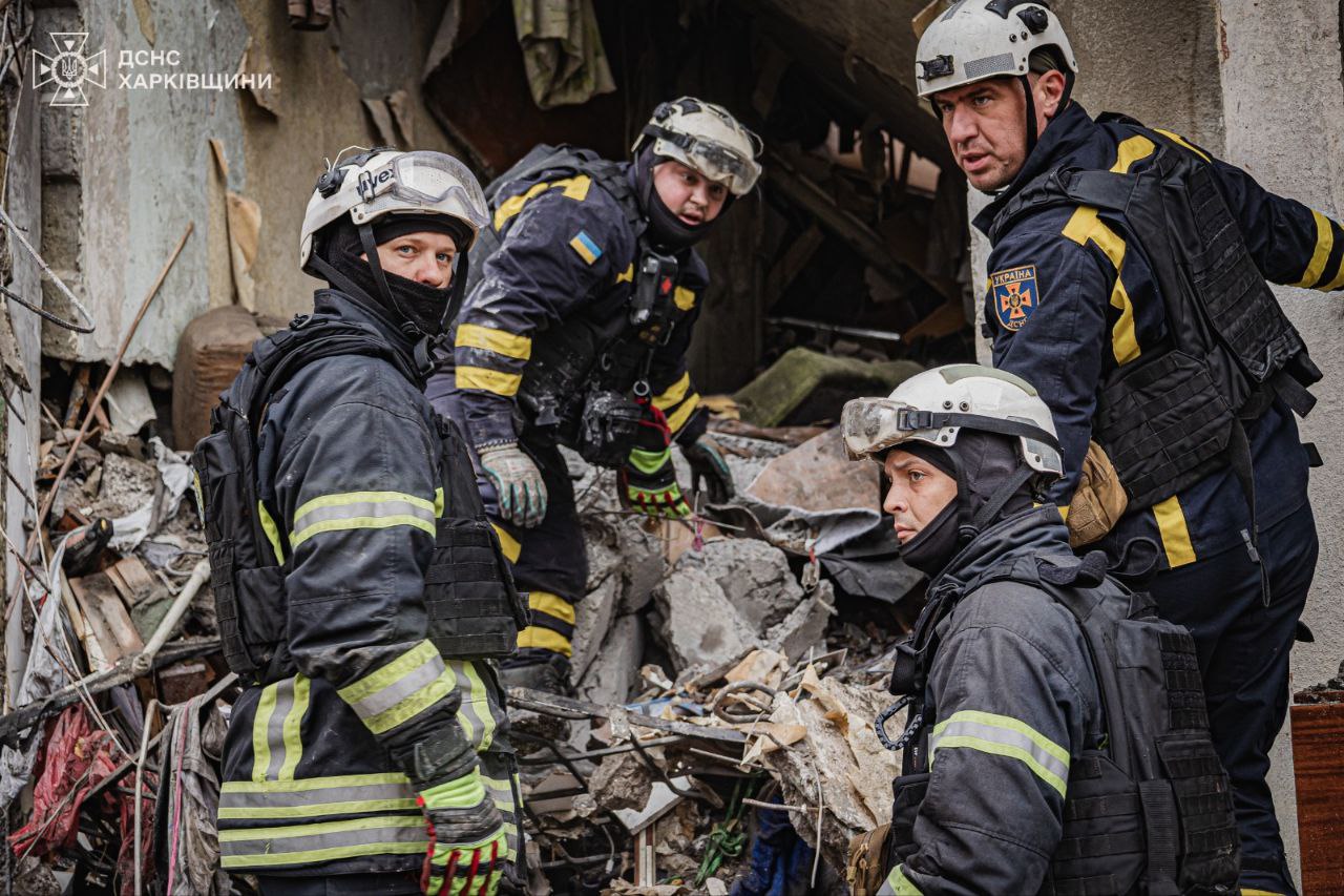 Трое погибших, среди них двое детей: на Салтовке завершили разбор завалов после обстрела многоэтажки.
