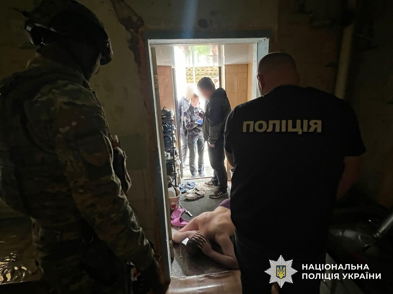 Мошеннический колл-центр в Харькове: еще четыре человека получили подозрения.