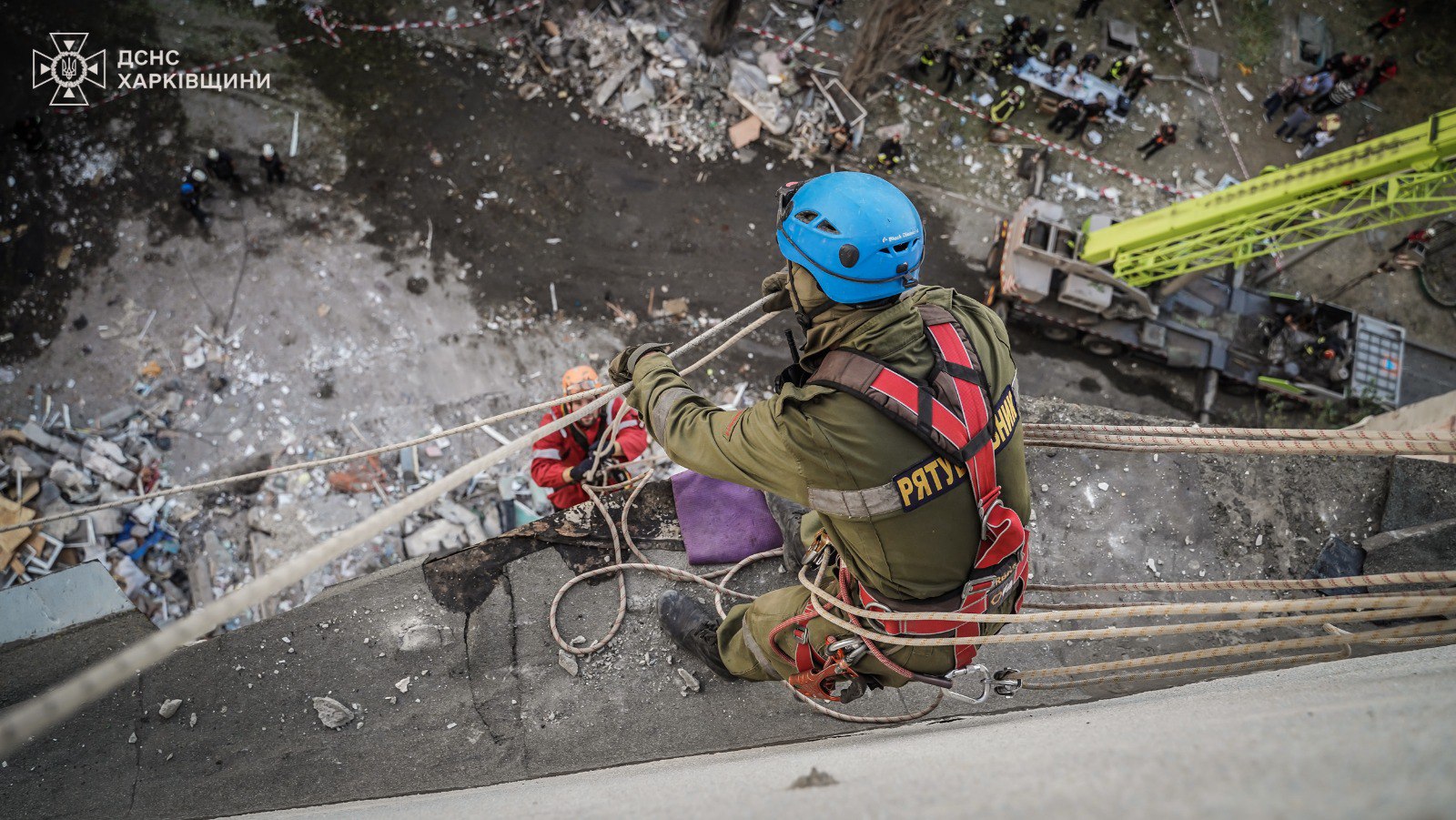 За завалами дев'ятиповерхівки на Північній Салтівці знайшли ще один загиблий.