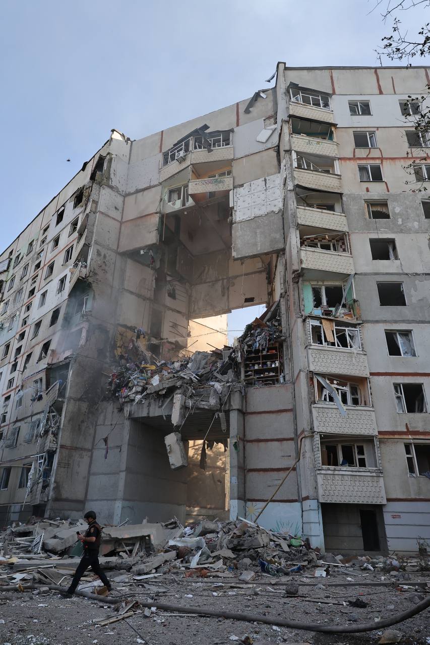 Вже п'ятеро загиблих внаслідок авіанальоту на Харків 24 вересня.