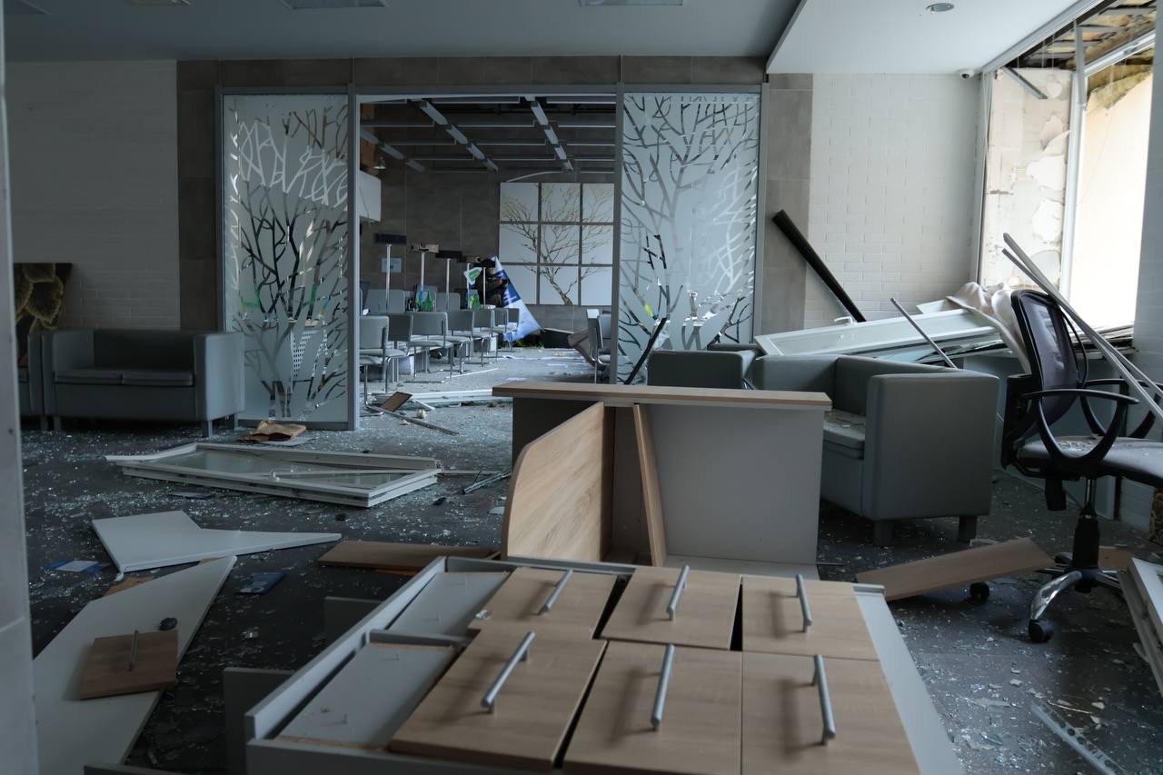 Прокуратура показала наслідки ранкового удару по Харкову.