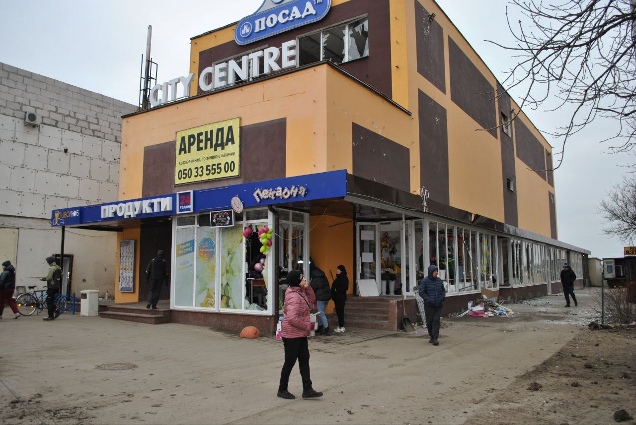 В Чугуеве в результате обстрела поврежден городской водопровод.