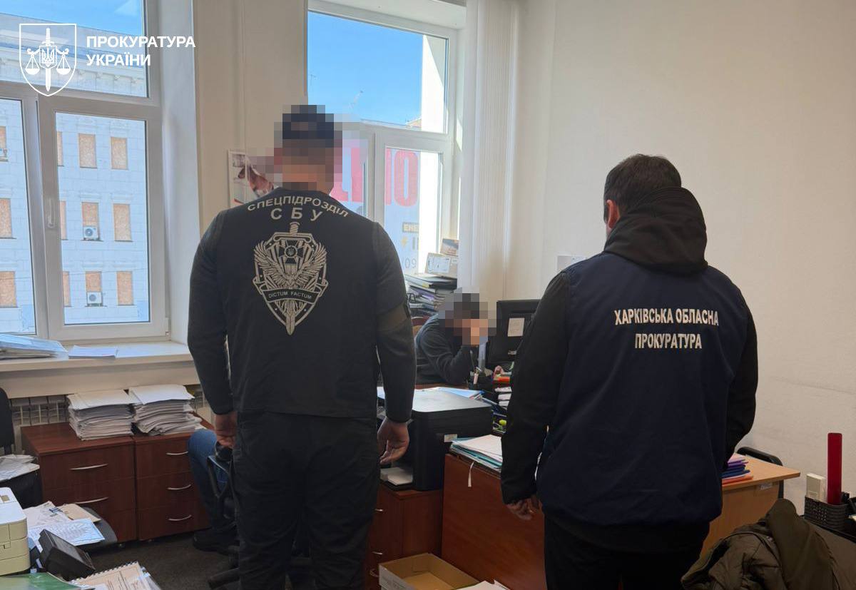 Чиновницу Харьковского горсовета поймали на "откатах" на ремонтах домов.