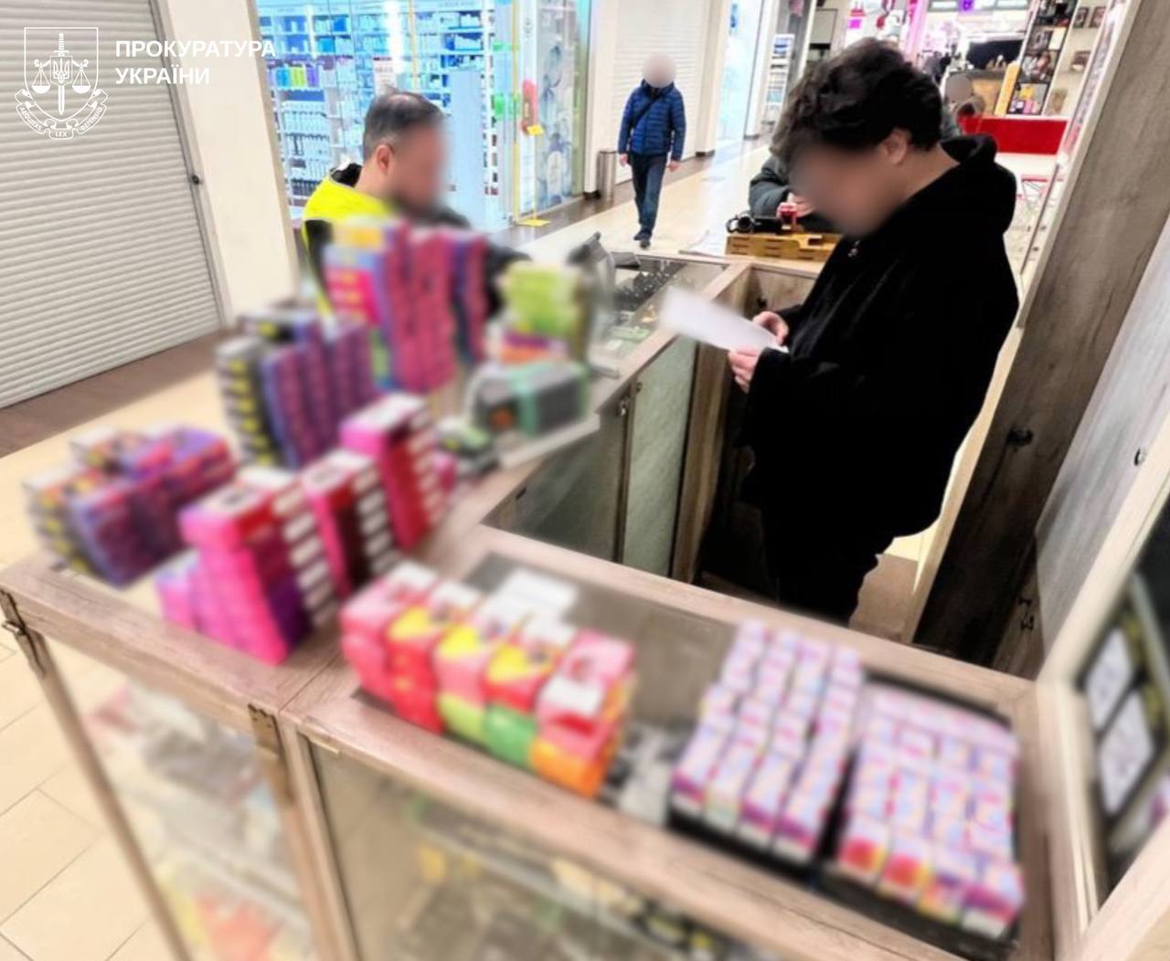 У Харкові ліквідували мережу нелегальних магазинів із продажу "електронок" фото 2 1