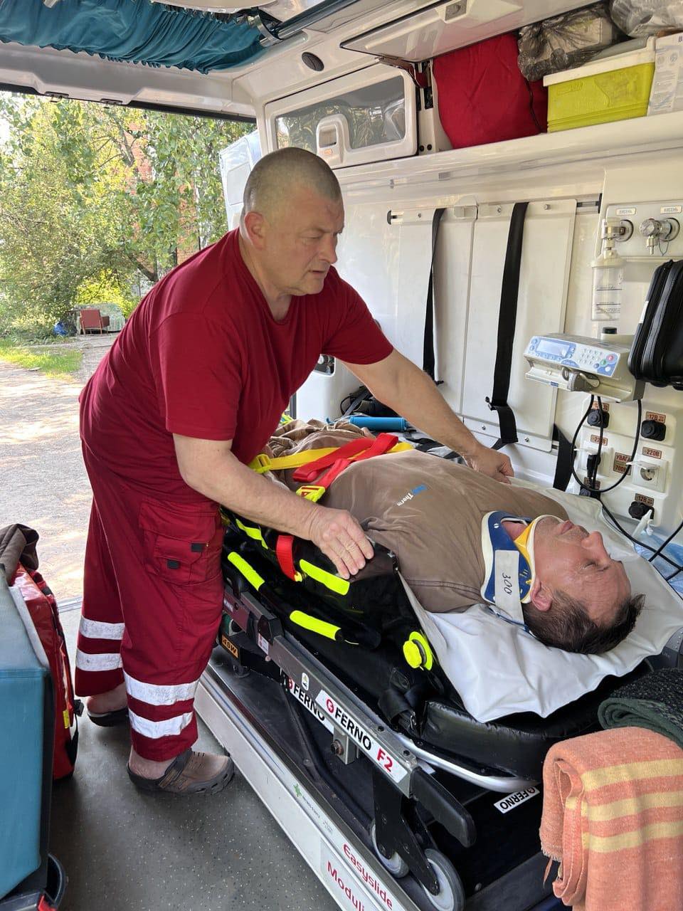 Парамедик Олександр Дудулад.