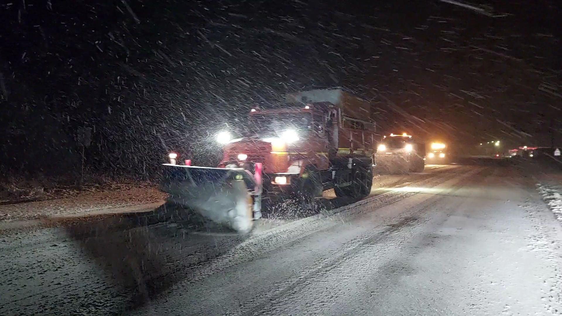 В Харькове выпал сильный снег.
