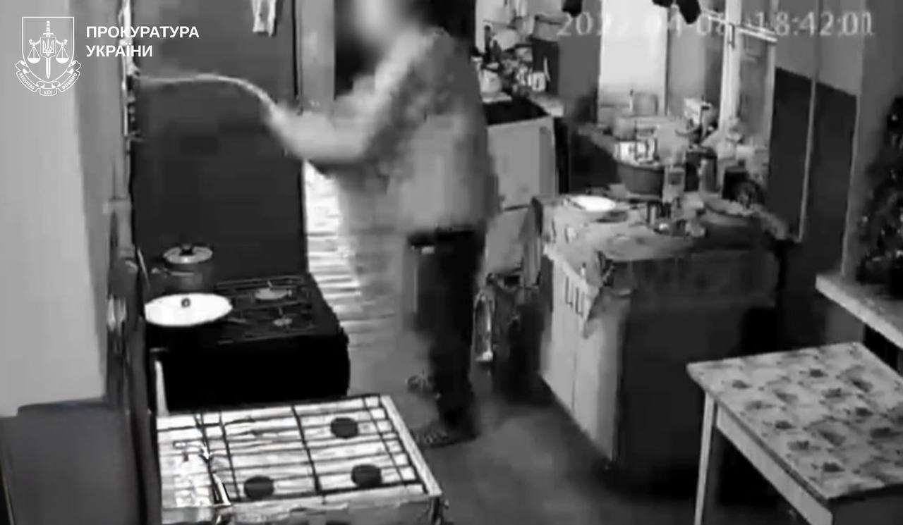 В Харькове судили мужчину, который пытался сжечь свою соседку.