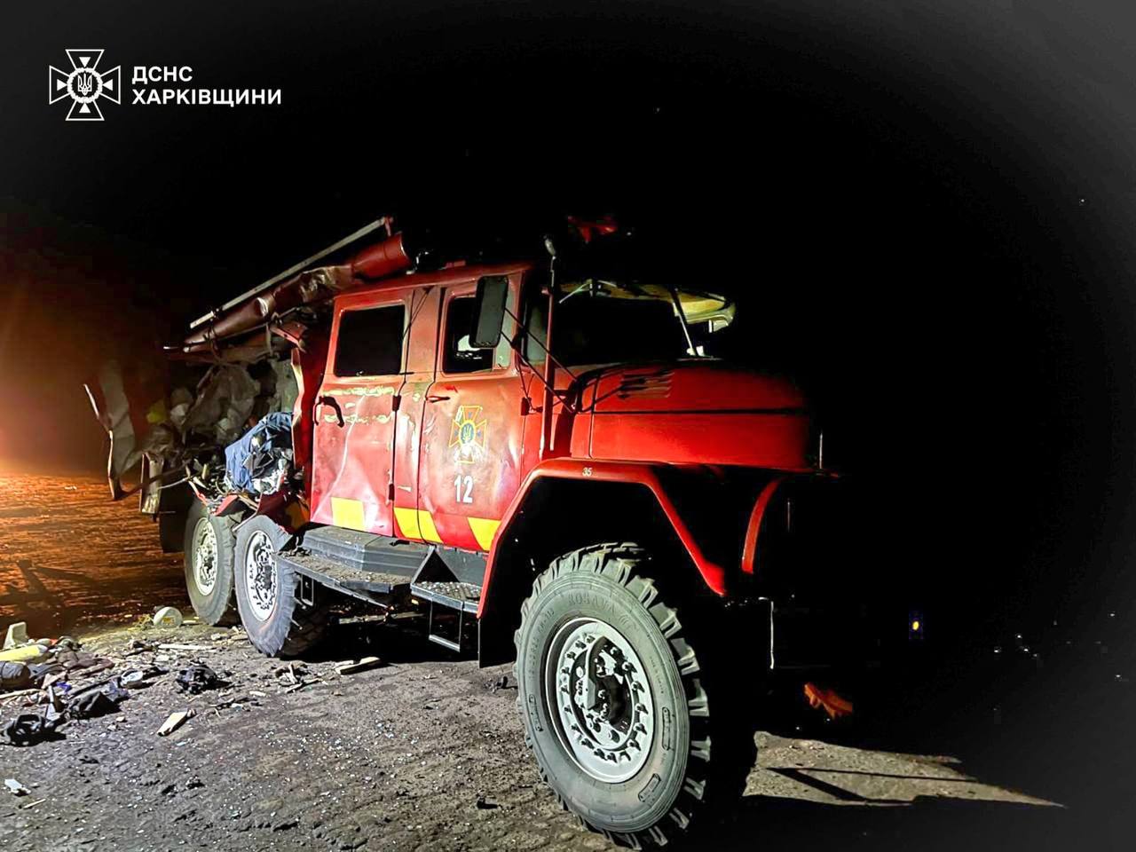 Во время повторного обстрела погиб харьковский спасатель, еще пятеро ранены.