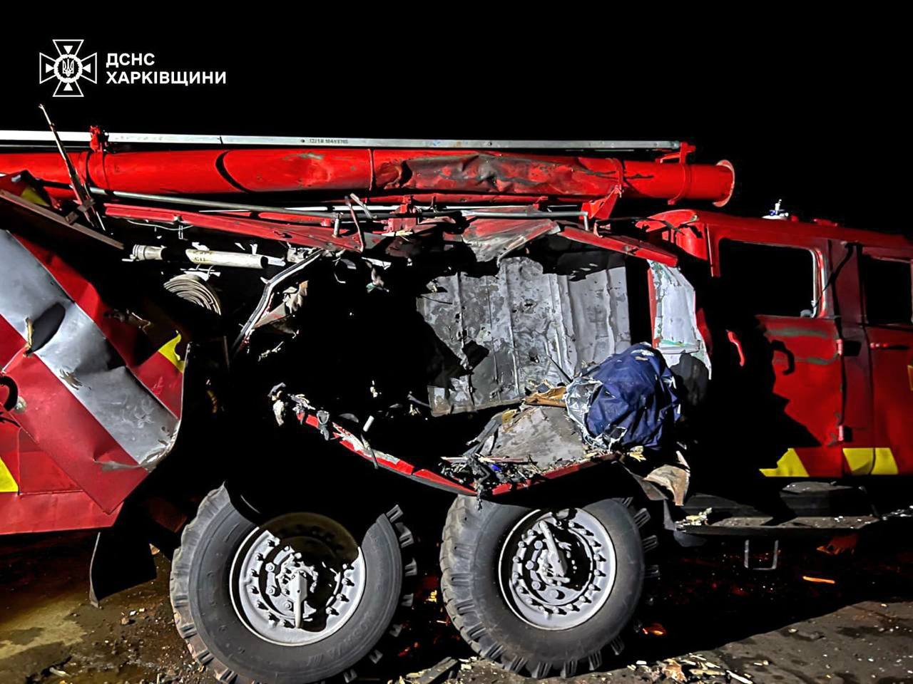 Во время повторного обстрела погиб харьковский спасатель, еще пятеро ранены.