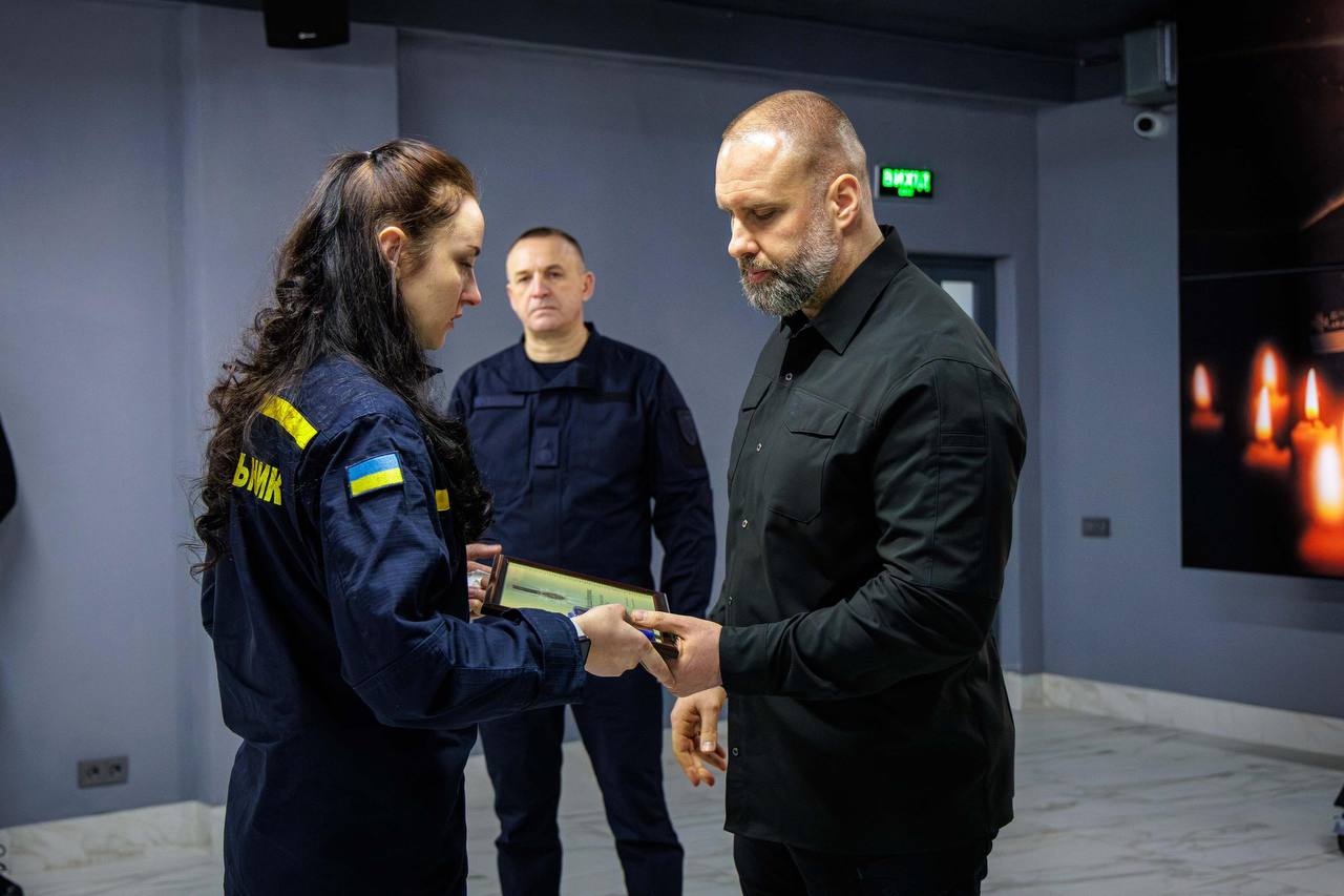 Шість сімей загиблих рятувальників із Харківської області здобули президентські нагороди.