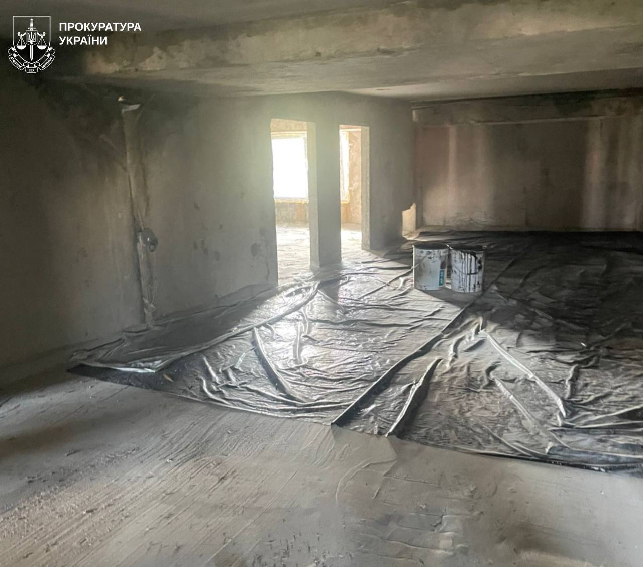 Махінації на ремонті зруйнованого будинку на Салтівці: директор будівельної фірми отримав підозру.