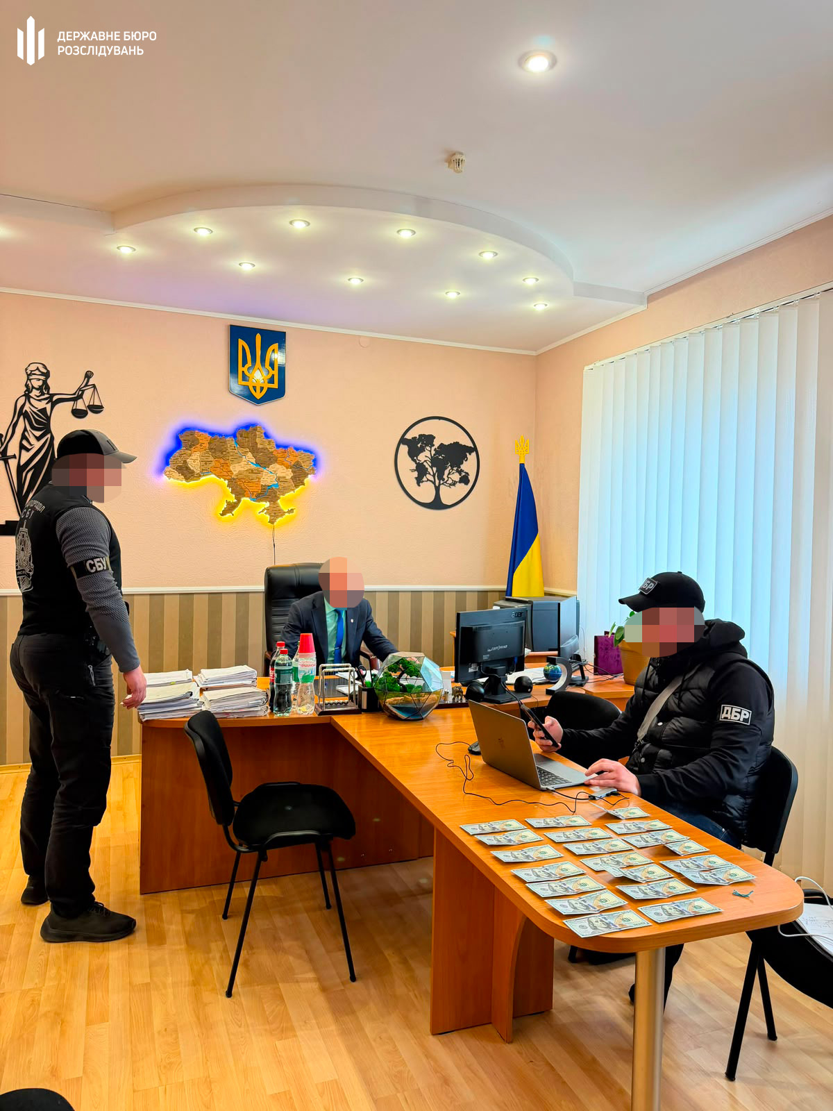 Суддю на Харківщині спіймали на хабарі &mdash; ГБР.