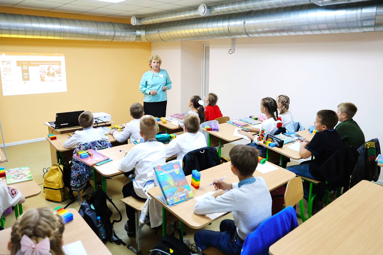 У єдиному районі Харківської області школярі пішли до школи.