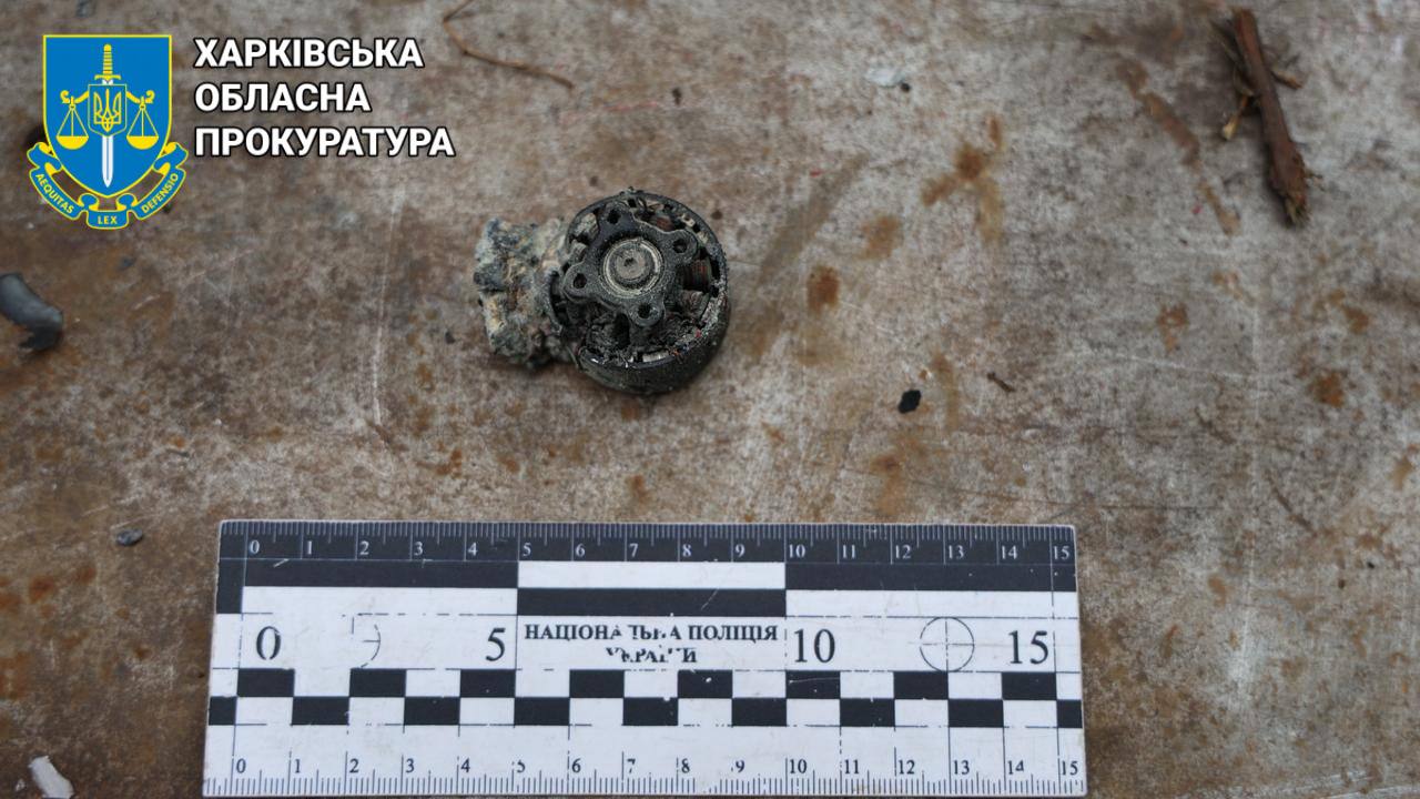 Фейковое "перемирие": 8 мая оккупанты терроризировали дронами гражданские авто в Харьковской области.