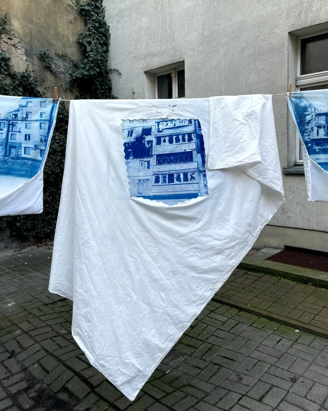 "Перед концом света я помою окна", проект Тани Бакум.