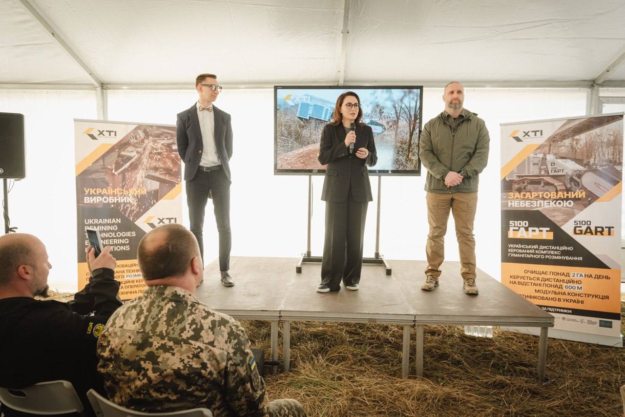 В Украине будут серийно выпускать харьковскую разработку – машину дистанционного разминирования.