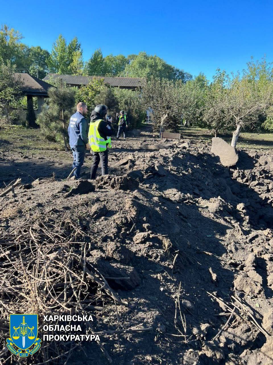 В Харькове российская ракета попала в гостиничный комплекс.