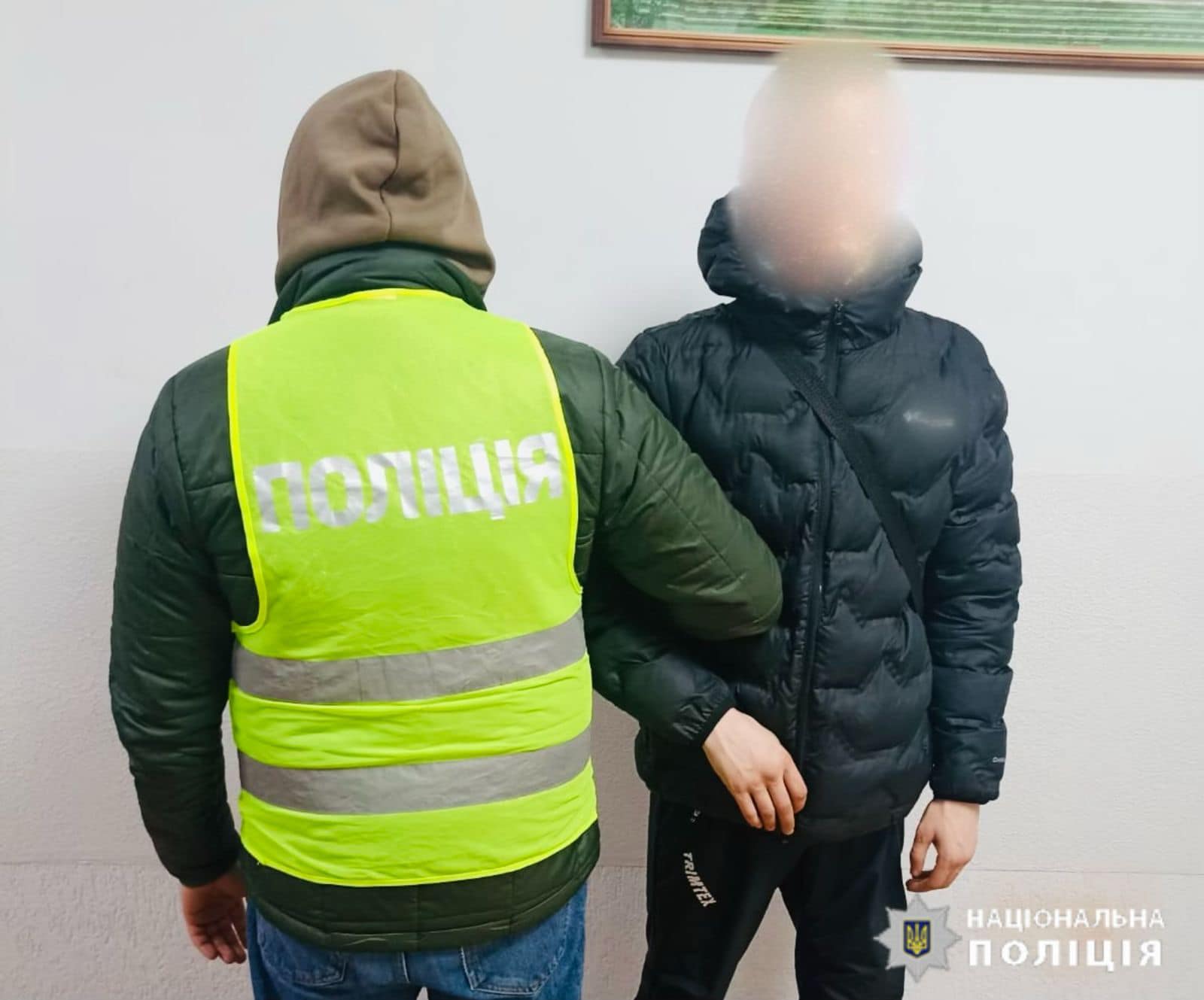 Находился на лечении: на Прикарпатье избили и ограбили 27-летнего военного из Харькова.