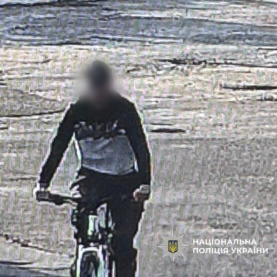 Под Харьковом зэк изнасиловал 15-летнюю девочку на кладбище.