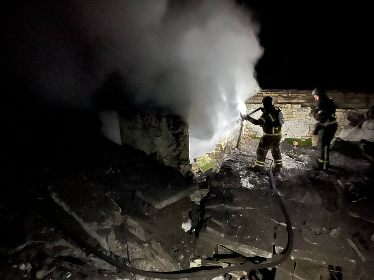 Терехов опублікував відео нічного обстрілу Харкова: які постраждали об'єкти.