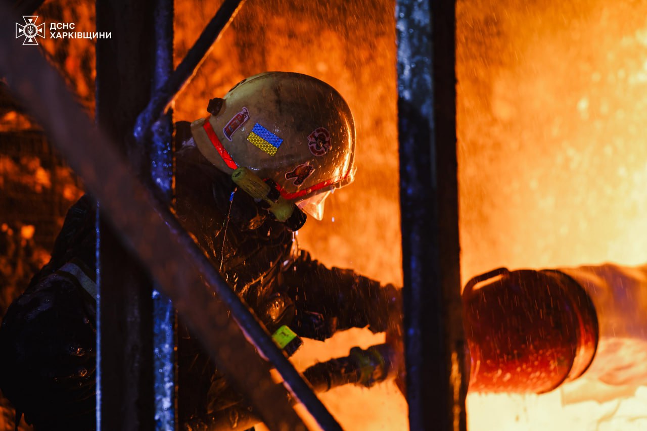 Минимум 17 взрывов: Харьков подвергся массированному налету беспилотников.