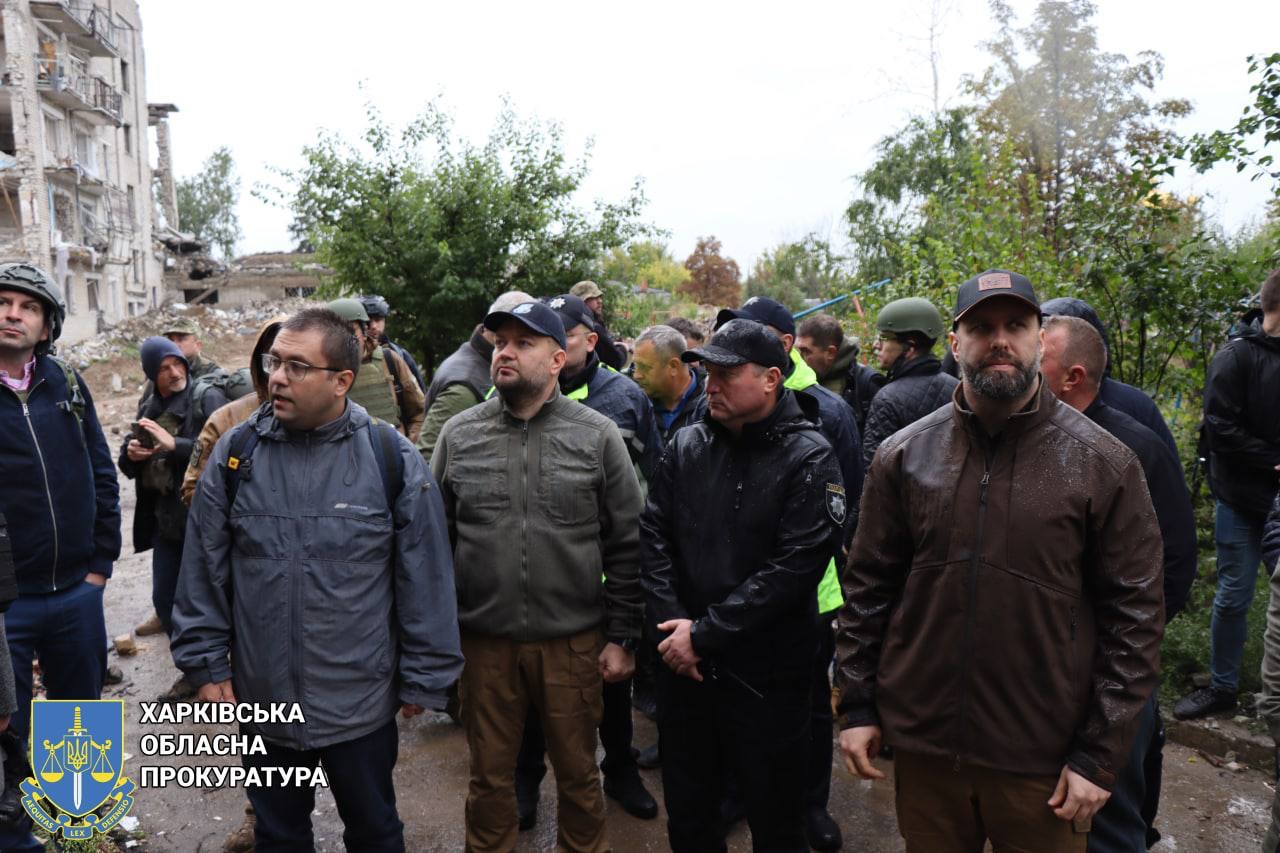 В Изюме завершили эксгумацию тел из массового захоронения.