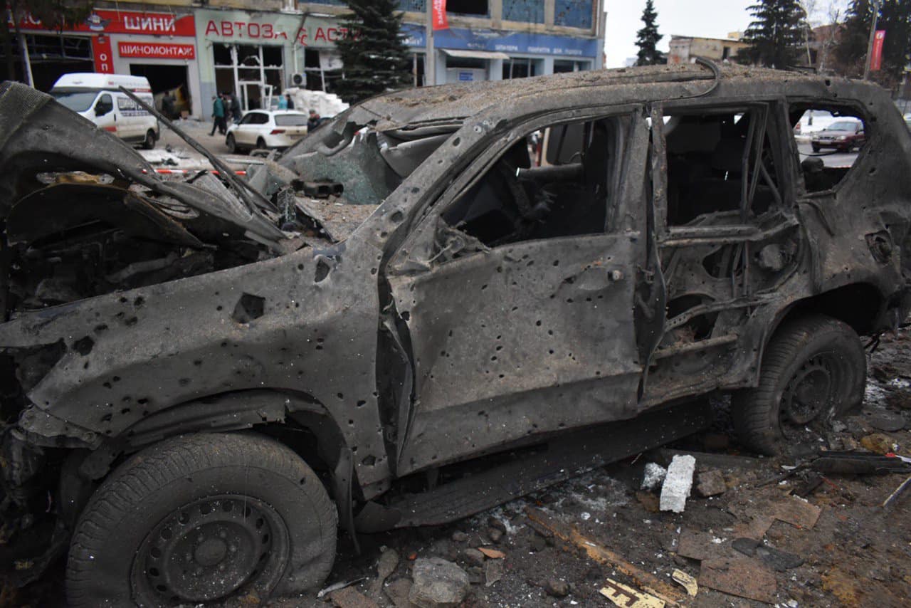 Постраждалі під час обстрілу журналісти підтвердили, що військових у готелі не було поліція.