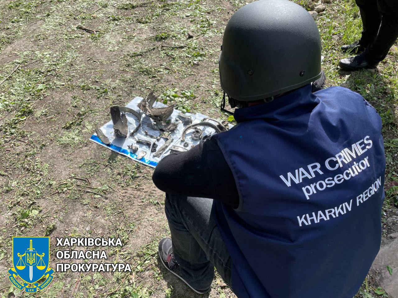 РФ ударила КАБом по частному сектору в Харькове.