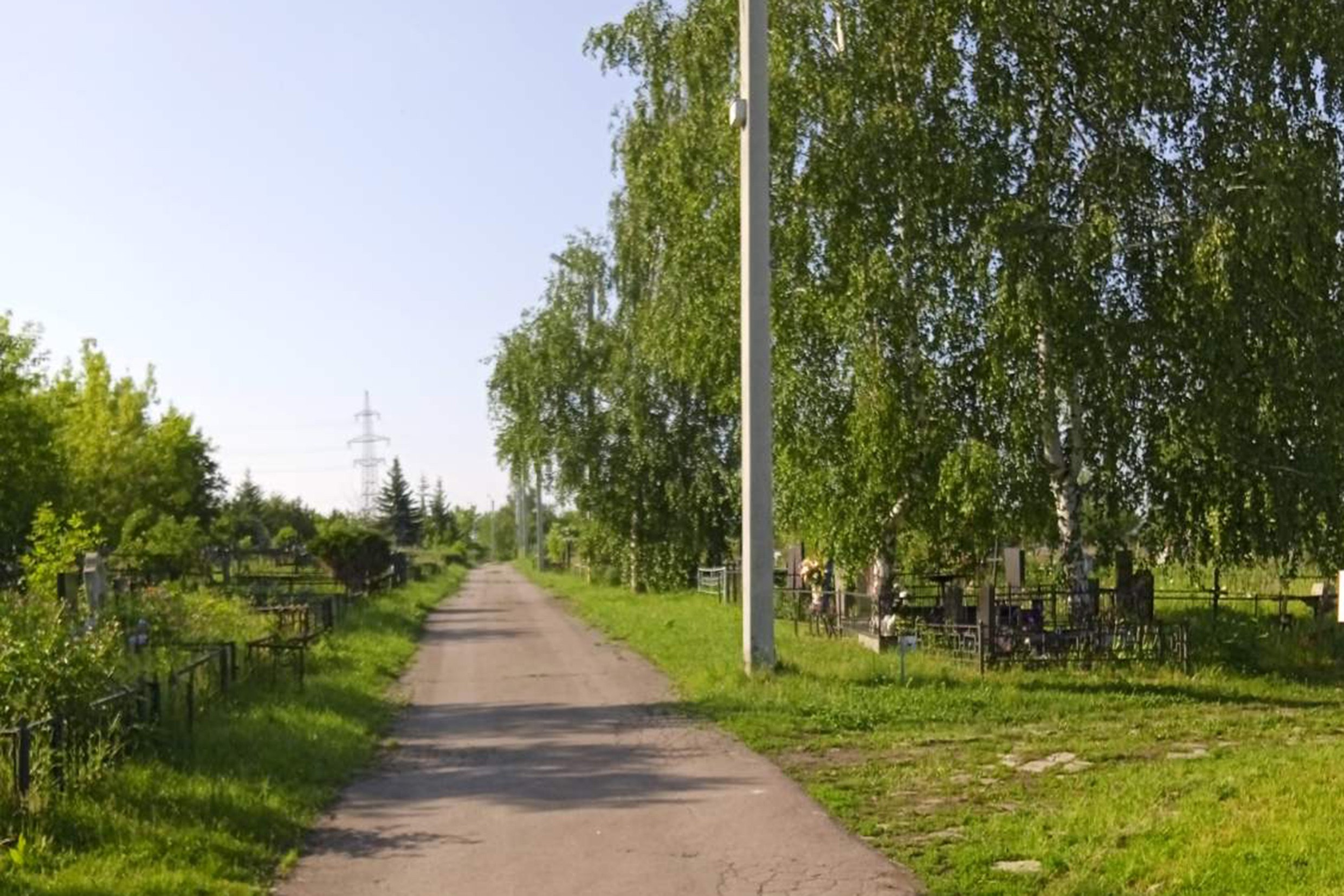 У Харкові зняли заборону на відвідування цвинтаря №16.