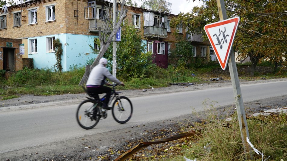Под Харьковом оккупанты в детском саду оборудовали комнату пыток.