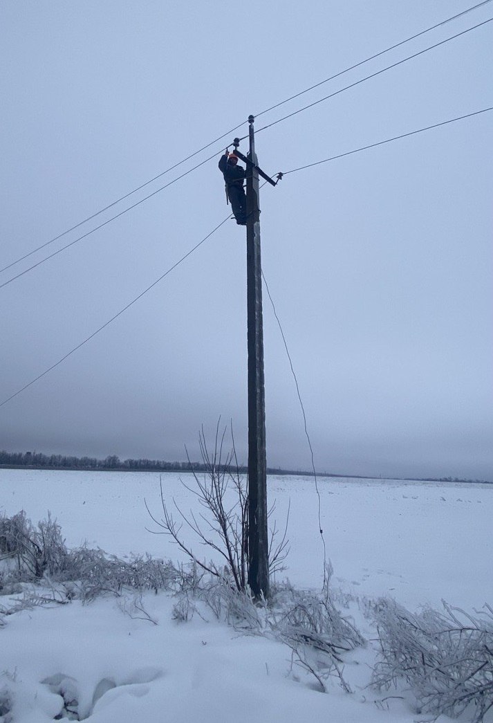 В Харьковской области 62 населенных пункта остаются без света.