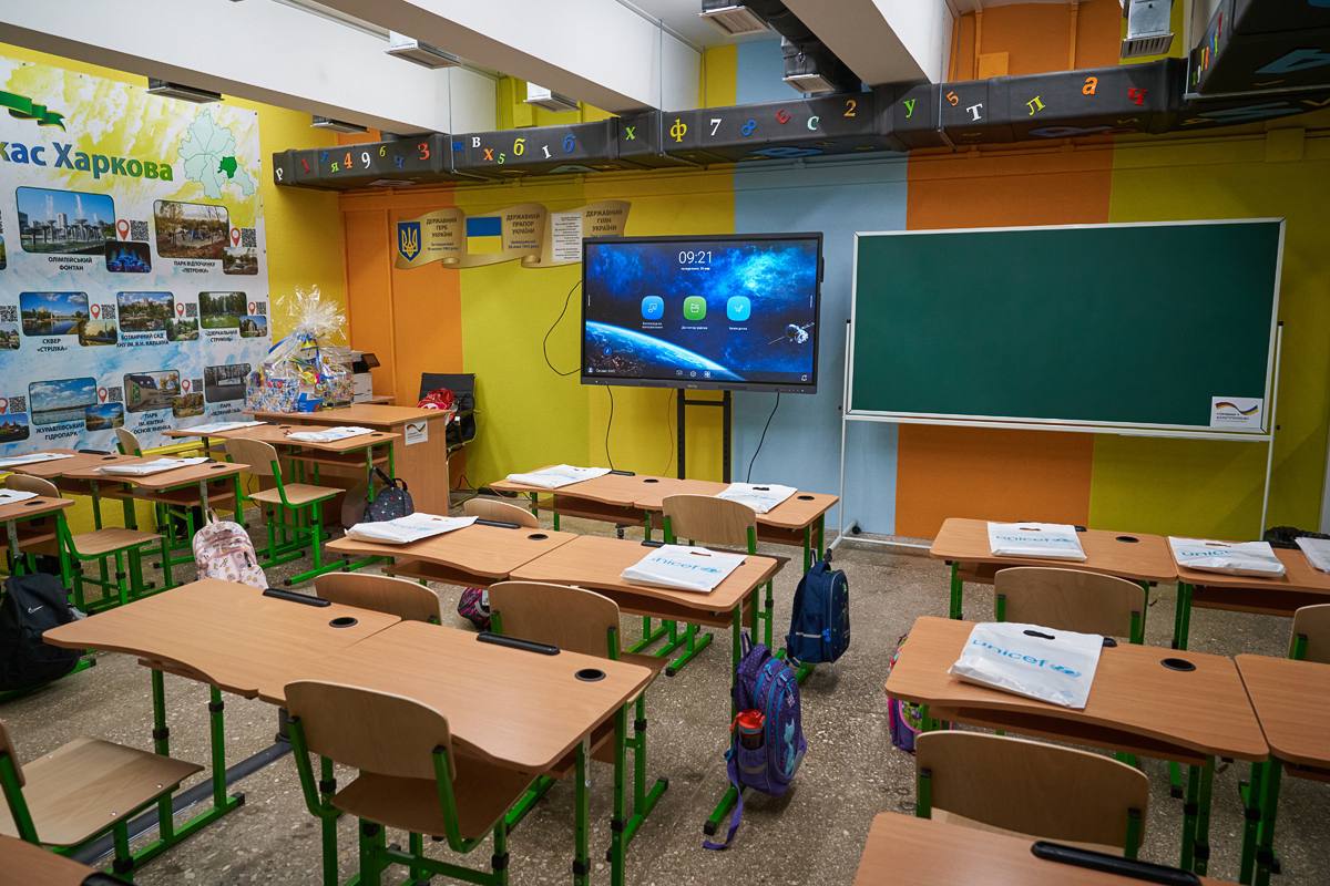 В мэрии Харькова показали учебные классы на станции метро имени Масельского.