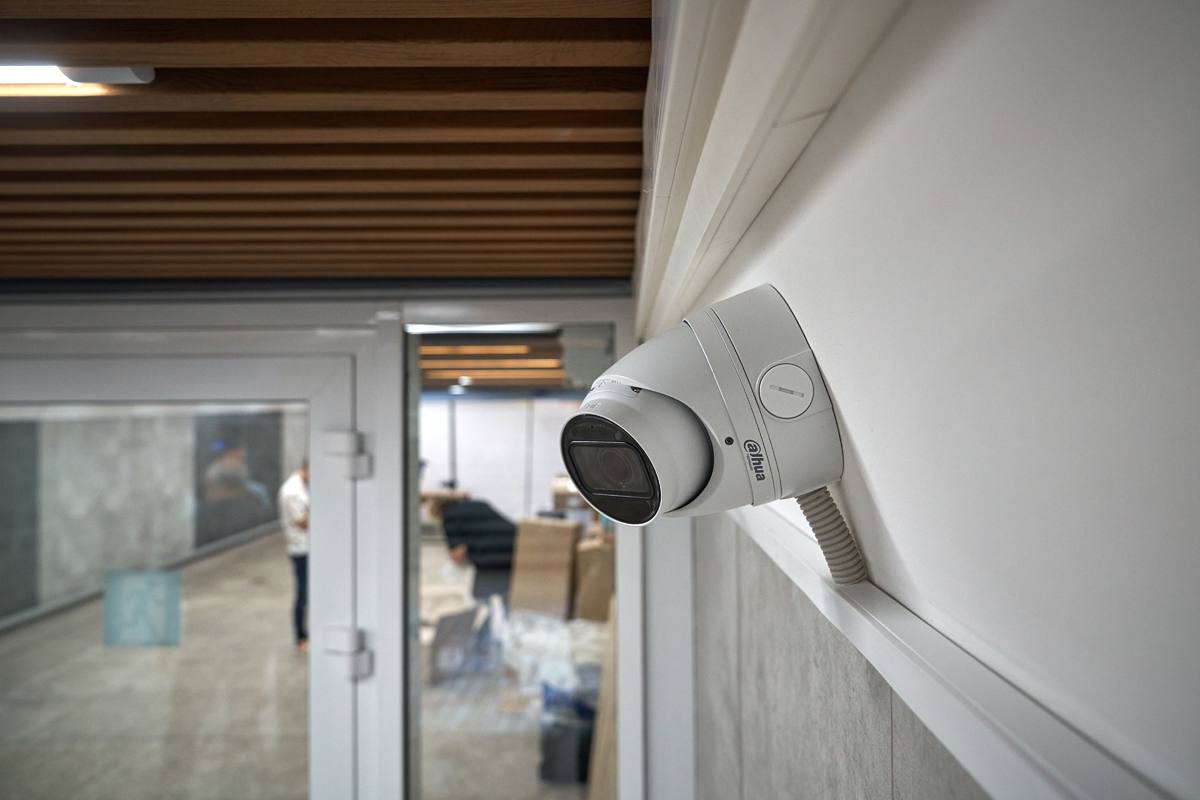 В мэрии Харькова показали учебные классы на станции метро имени Масельского.