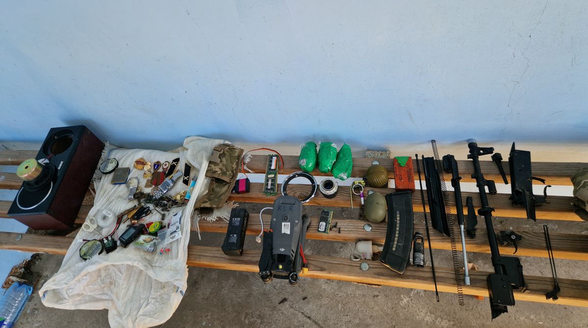 Віз вибухівку, годинник, телефон: пасажир автобуса Краматорськ – Харків виявився мародером.