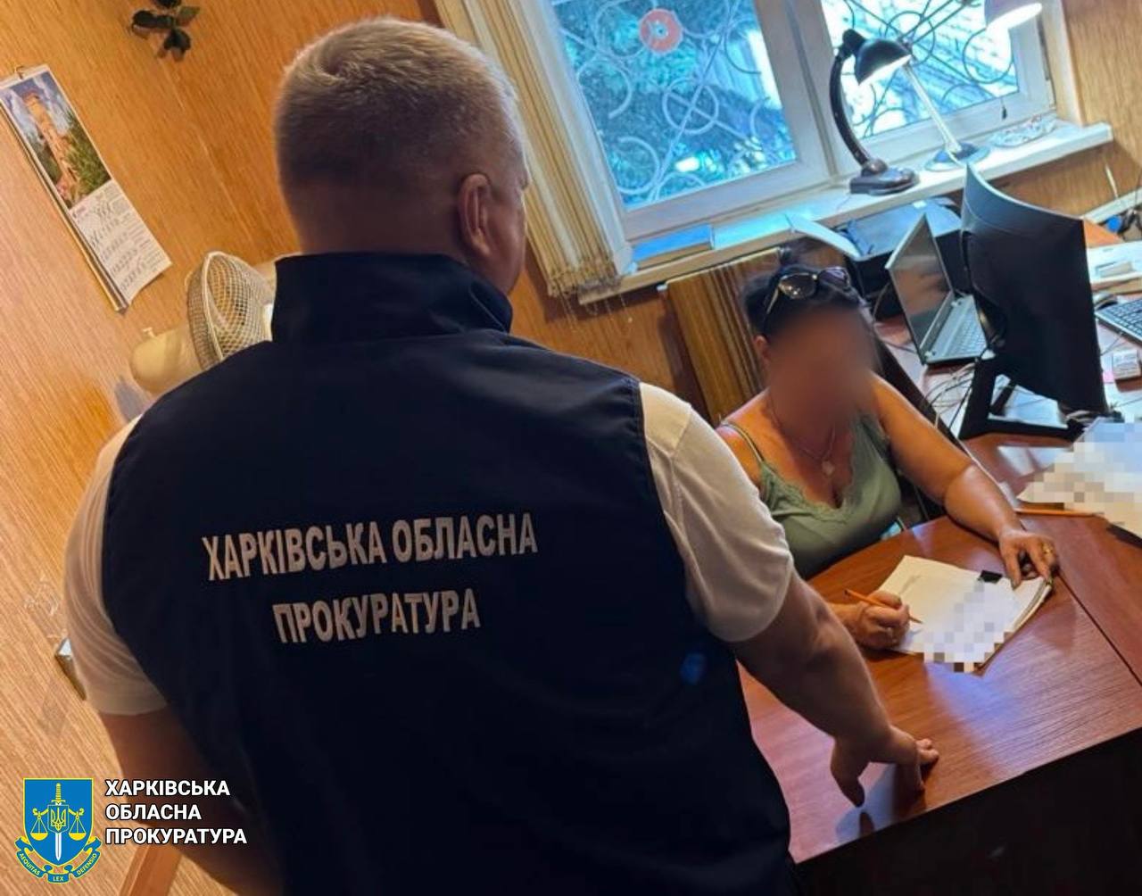 В Харькове директора больницы и старшую медсестру подозревают в создании "мертвых душ".