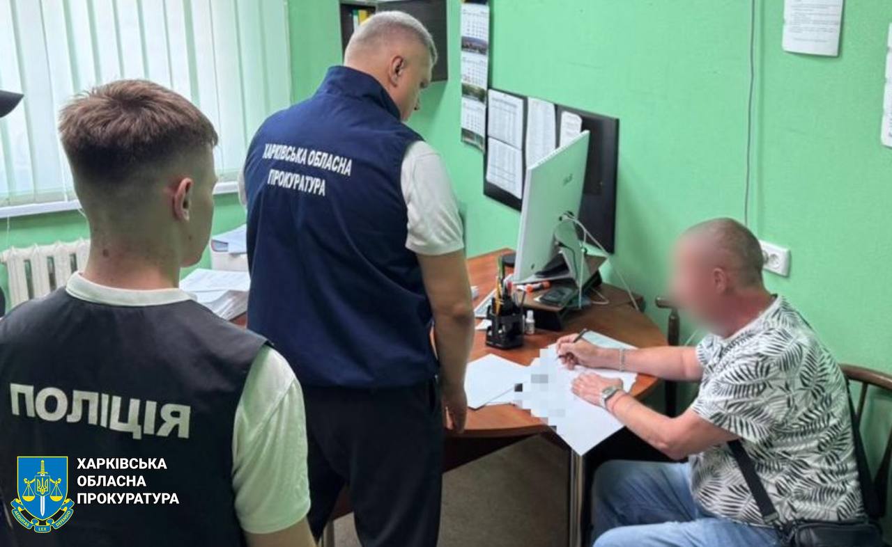 В Харькове директора больницы и старшую медсестру подозревают в создании "мертвых душ".