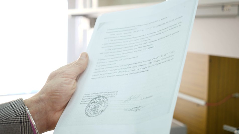 Ученые из Харькова разработали для военных препарат, спасающий жизни.