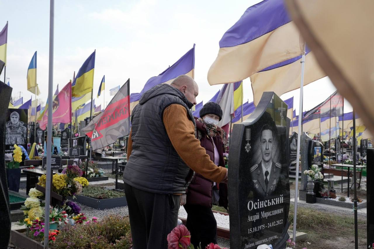 На Алеї Слави у Харкові встановлять віртуальний меморіал пам'яті.