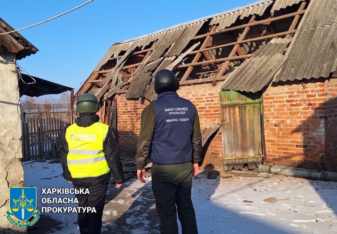 Прокуратура показала наслідки обстрілу підприємства та складів у Мерефі.